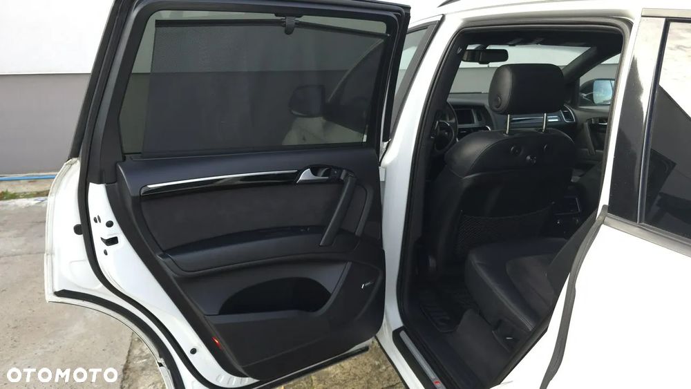 Audi Q7 3.0 TFSI Quattro Tiptronic - 32