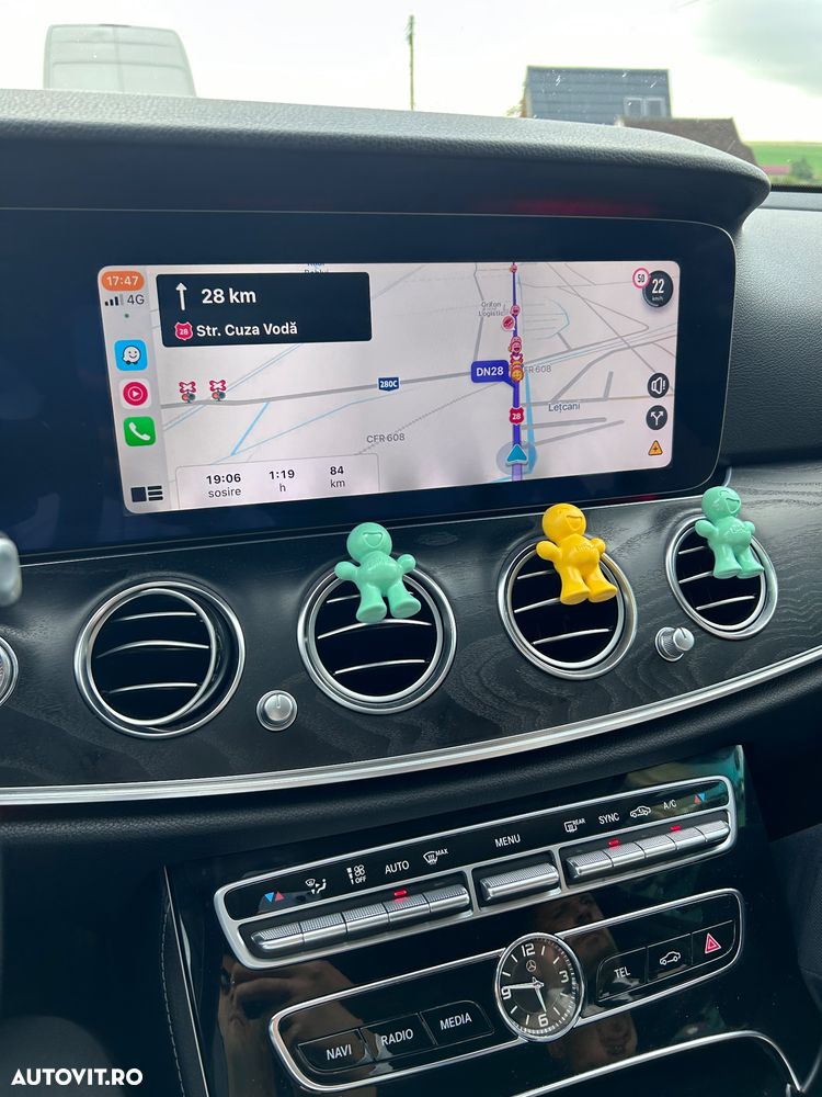 Mercedes-Benz E 220 d Aut. - 13