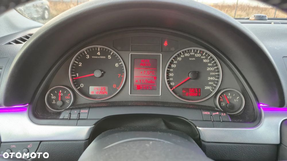 Audi A4 Limousine 2.0T FSI Quattro Tiptr - 15