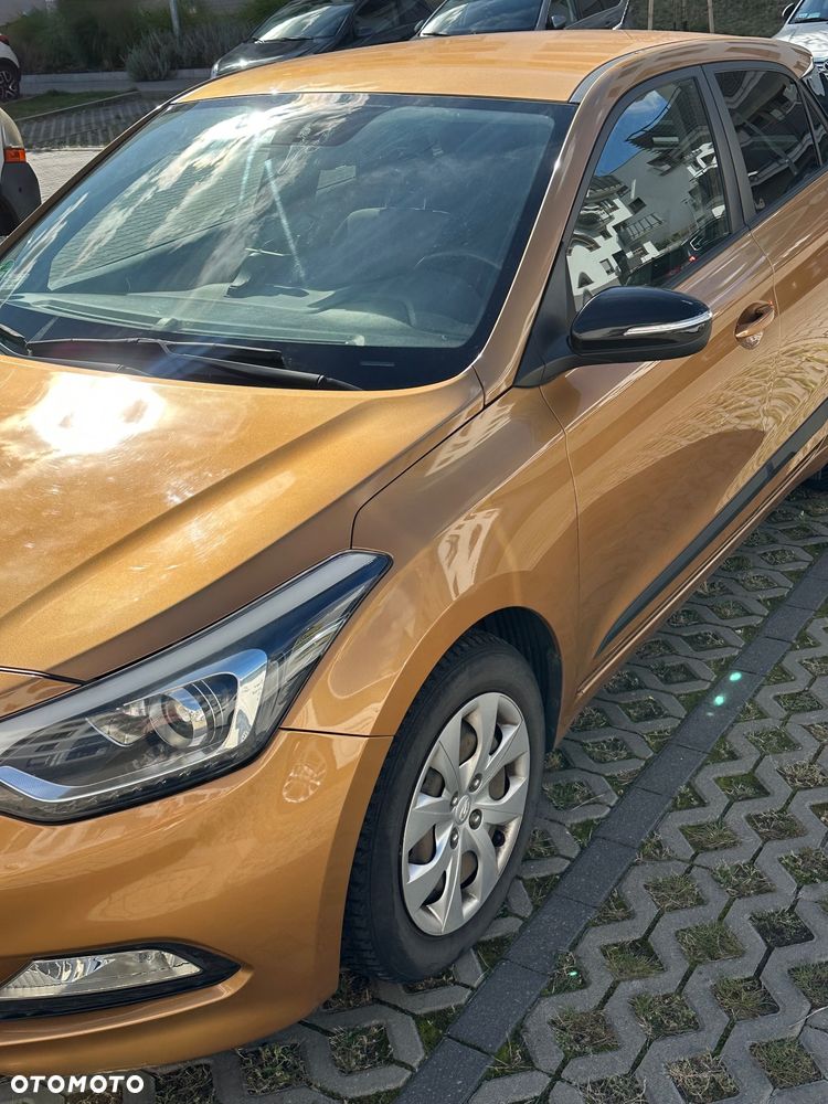 Hyundai i20 - 12