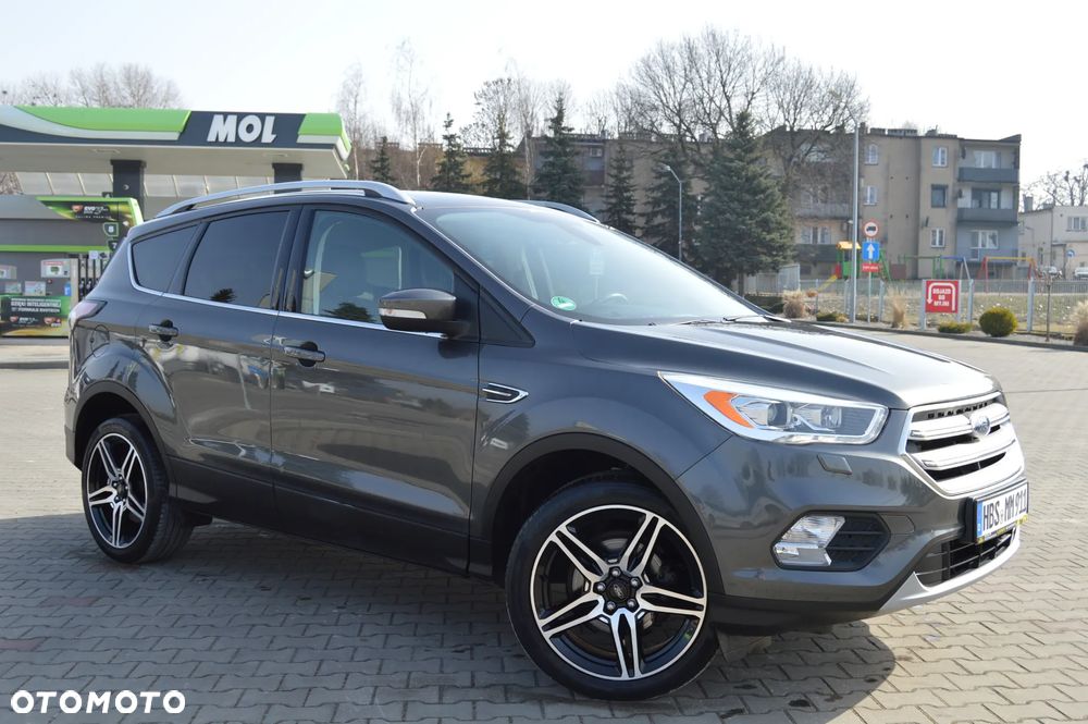 Ford Kuga 1.5 EcoBoost 2x4 Titanium - 12
