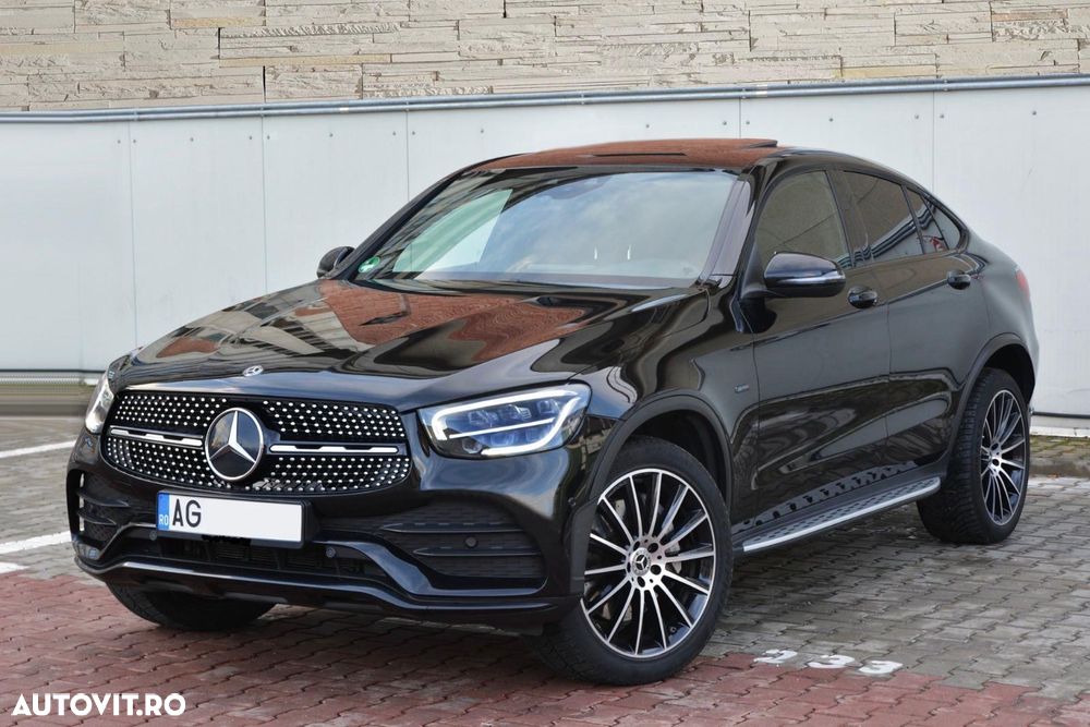 Mercedes-Benz GLC 300 e 4Matic 9G-TRONIC AMG Line Plus - 3