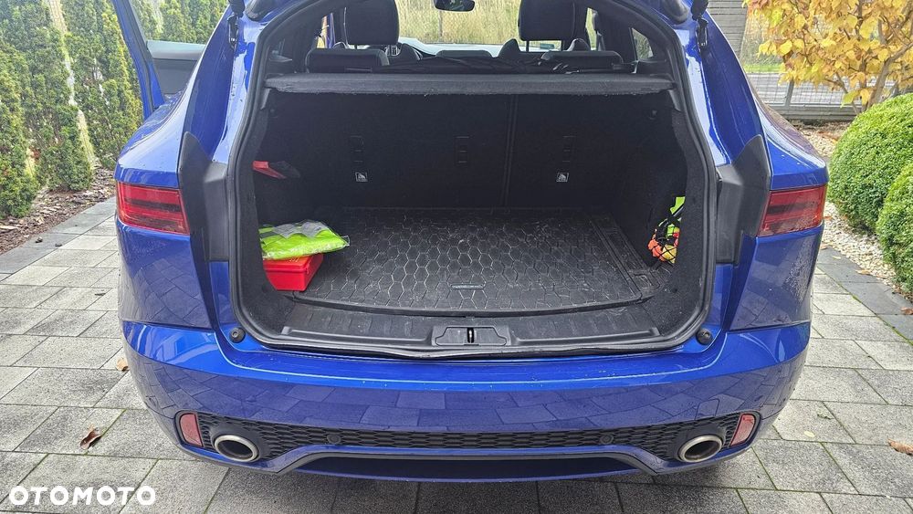 Jaguar E-Pace 2.0 i4D AWD R-Dynamic - 9
