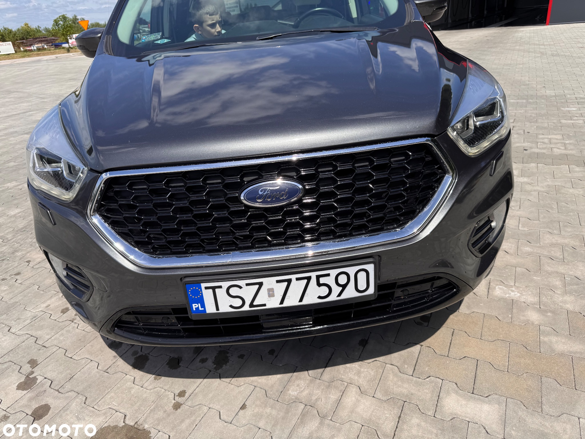 Ford Escape 2.0 EcoBoost AWD Titanium - 9