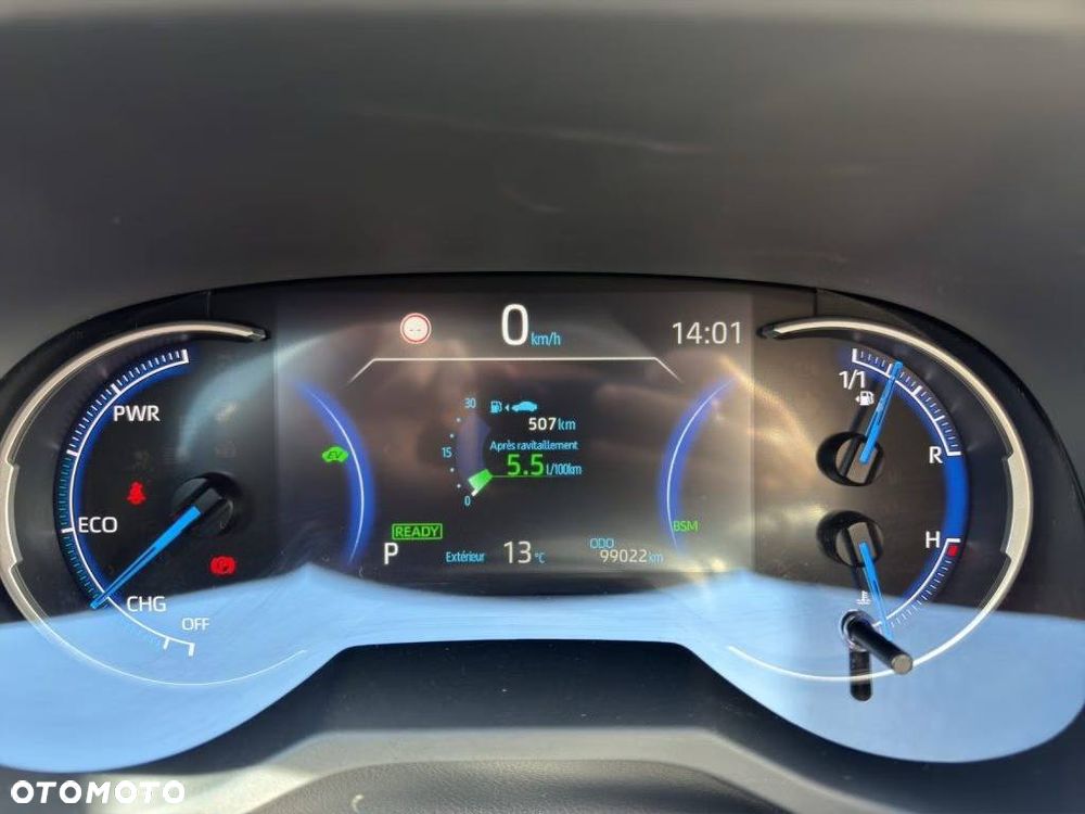 Toyota RAV4 - 10