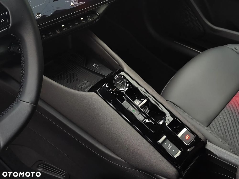 Alfa Romeo Junior 1.2 mHEV Ibrida Speciale eDCT - 16