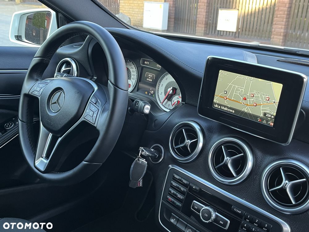 Mercedes-Benz Klasa A 180 7G-DCT Activity Edition - 18