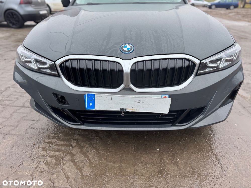 BMW Seria 3 320e PHEV sport - 14