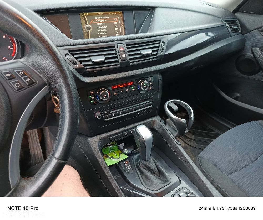 BMW X1 xDrive18d - 12