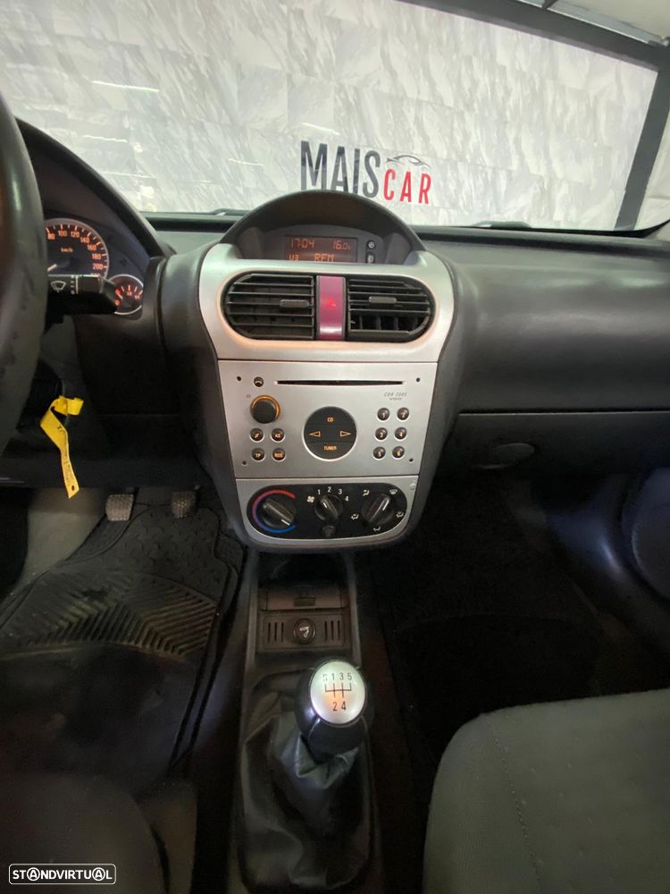 Opel Corsa 1.2 16V Confort - 12
