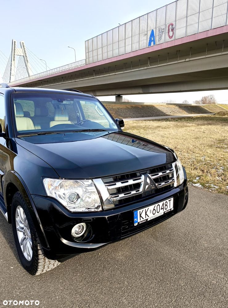 Mitsubishi Pajero 3.2 DID Intense + - 9