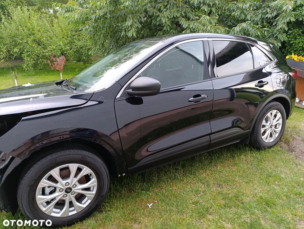 Ford Kuga 1.5 EcoBoost ACTIVE X - 3