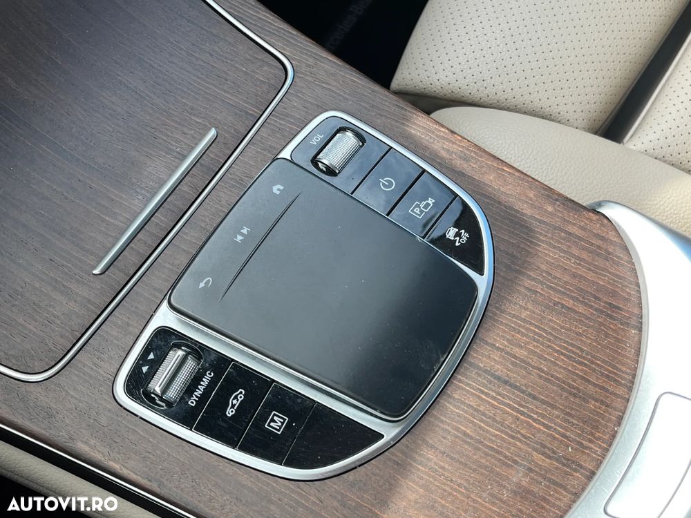 Mercedes-Benz GLC 300 4MATIC - 24