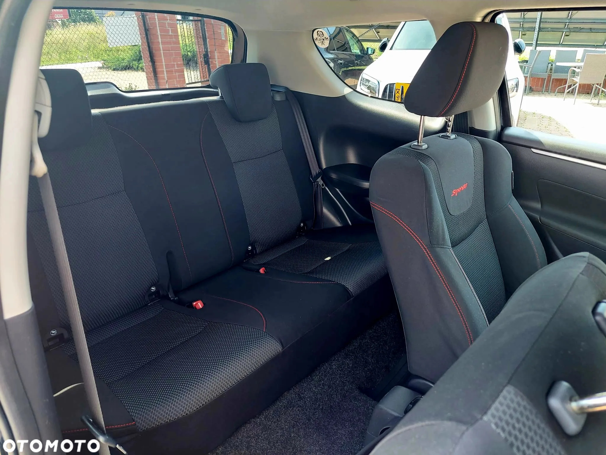 Suzuki Swift 1.6 Sport - 22