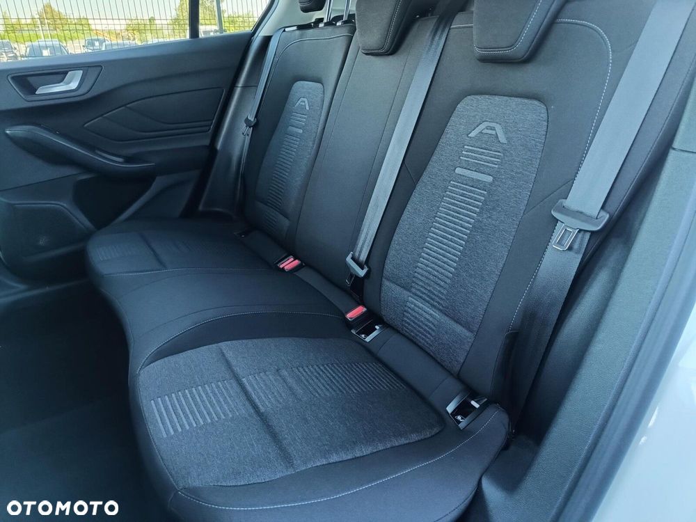 Ford Focus 1.0 EcoBoost Active - 18