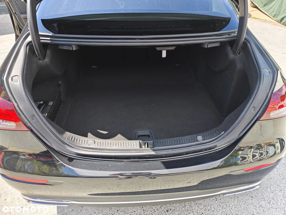 Mercedes-Benz Klasa E 220 d 4-Matic Avantgarde - 37