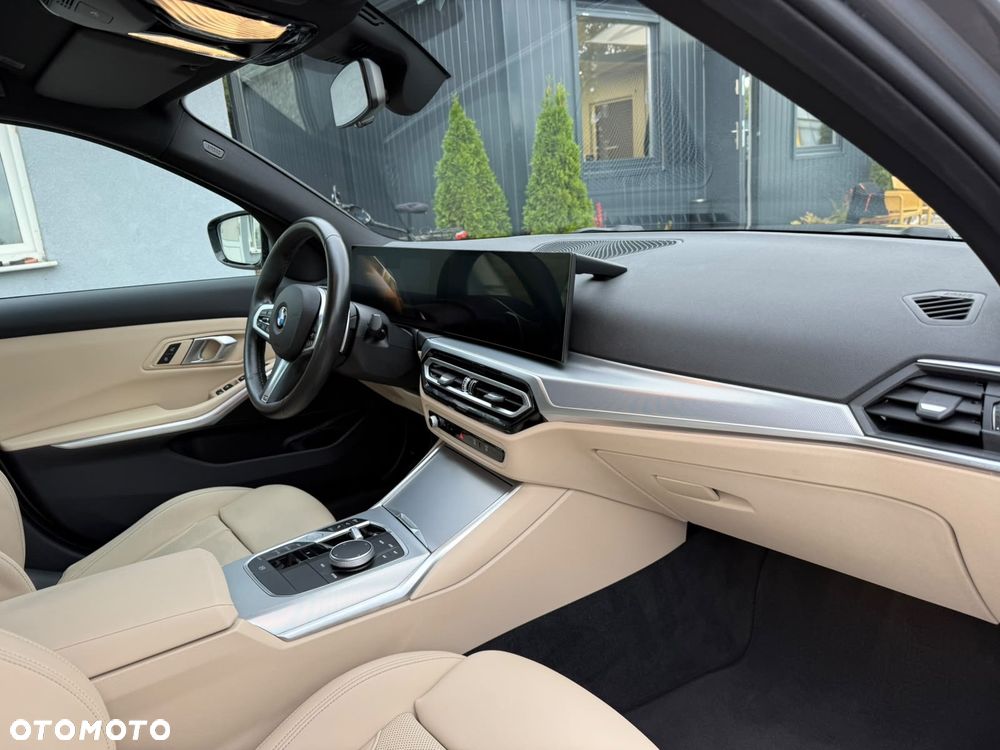 BMW Seria 3 318i M Sport - 17