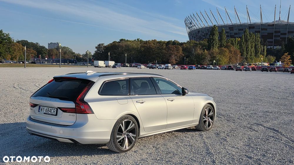 Volvo V90 B5 B R-Design - 4