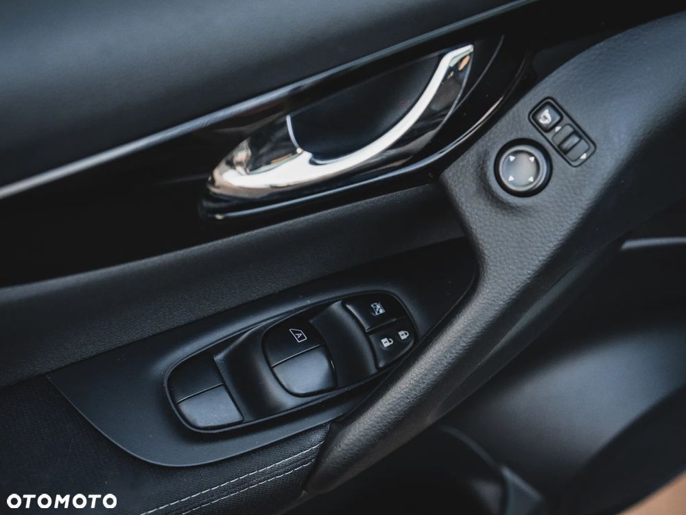 Nissan Qashqai 1.2 DIG-T 360 - 24