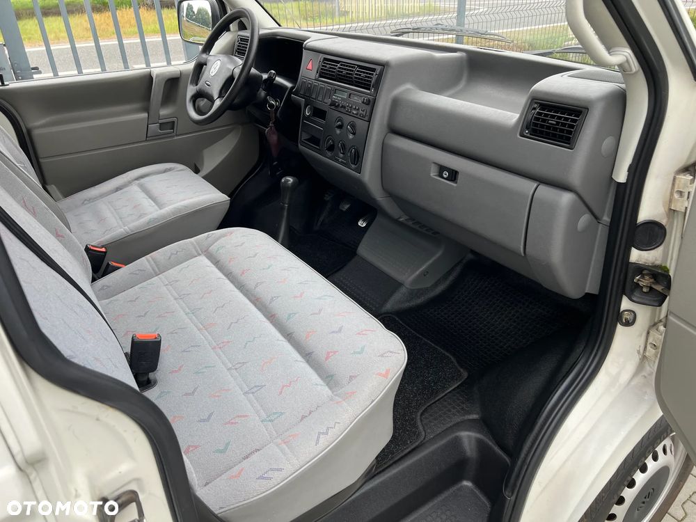 Volkswagen Transporter - 14