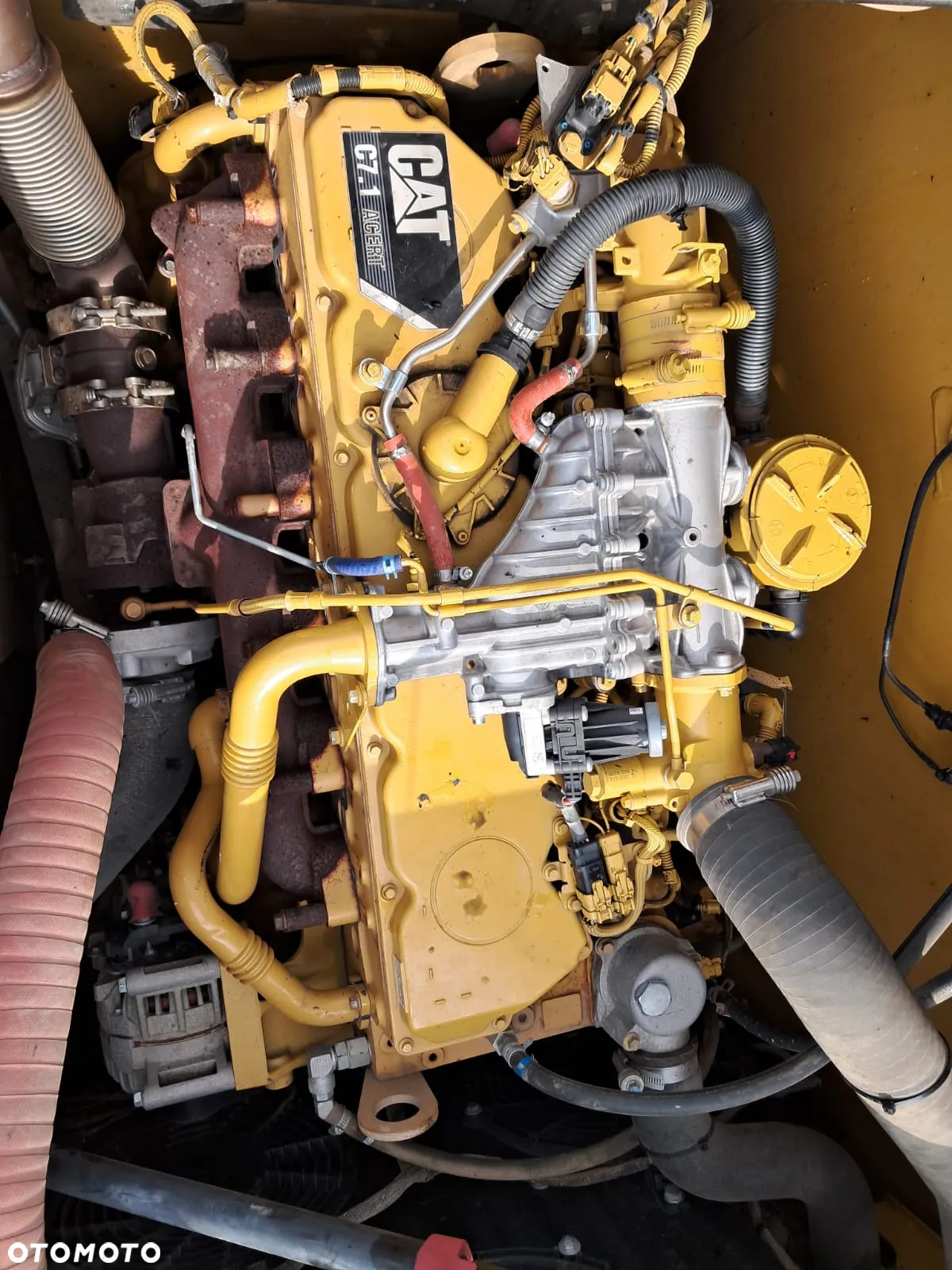 Caterpillar 323 - 16
