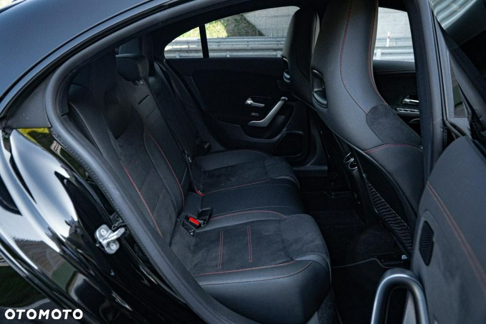 Mercedes-Benz CLA 200 d 8G-DCT AMG Line Advanced Plus - 10