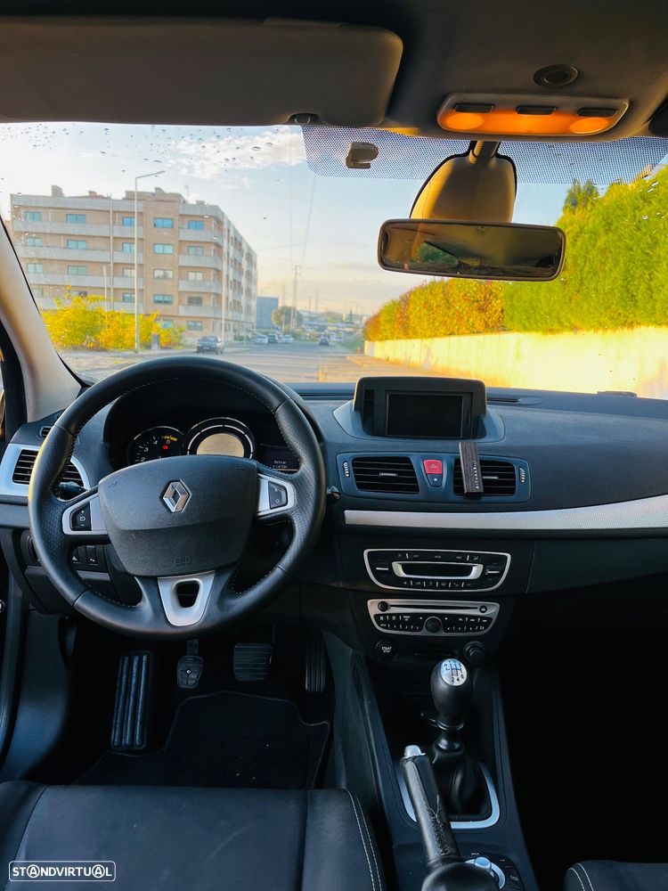 Renault Mégane Coupe 1.5 dCi Dynamique - 8