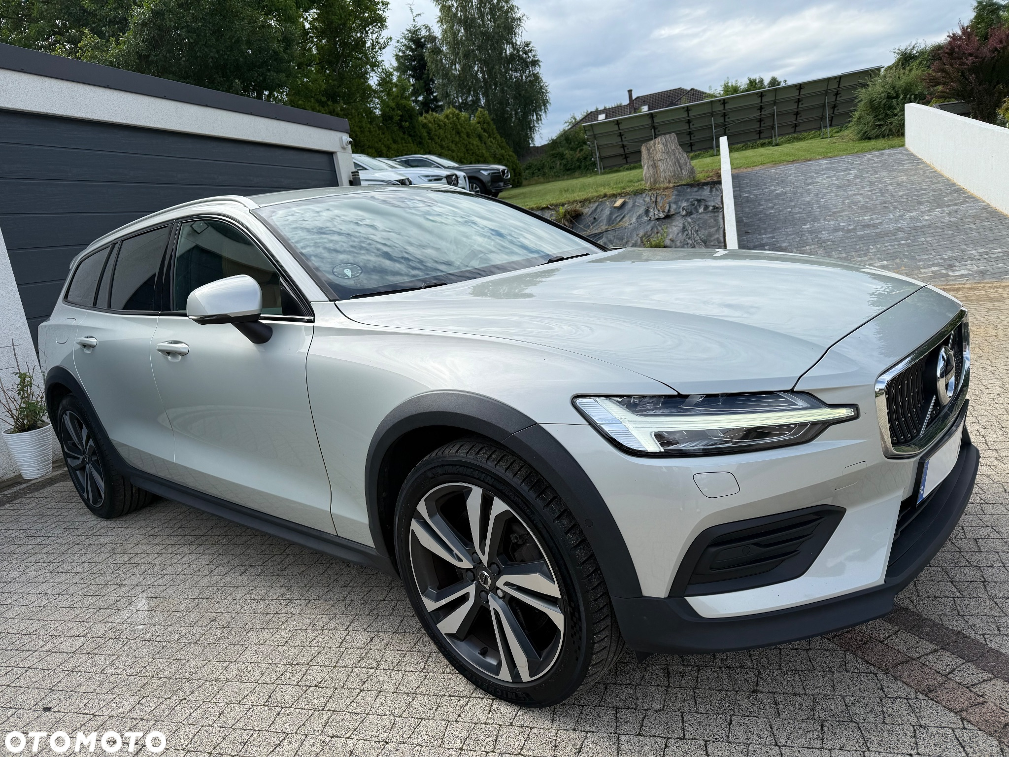 Volvo V60 Cross Country D4 AWD Geartronic Pro - 13
