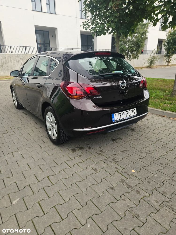 Opel Astra - 4