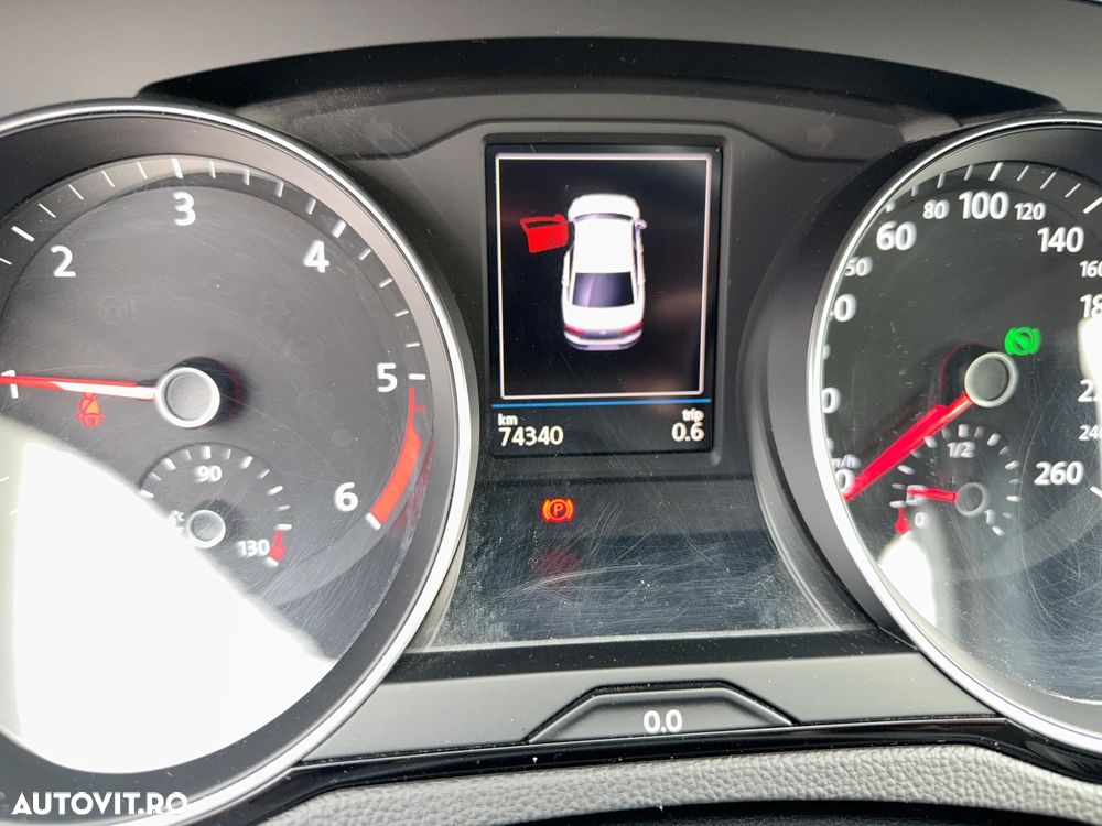 Volkswagen Passat - 10