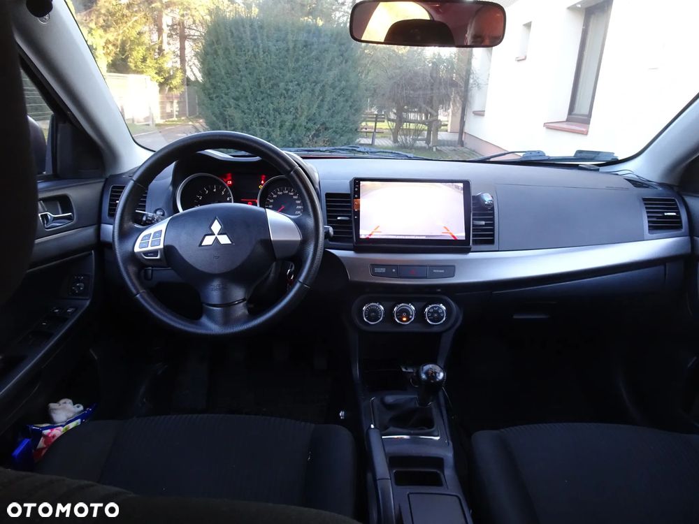 Mitsubishi Lancer 1.6 Intense - 8