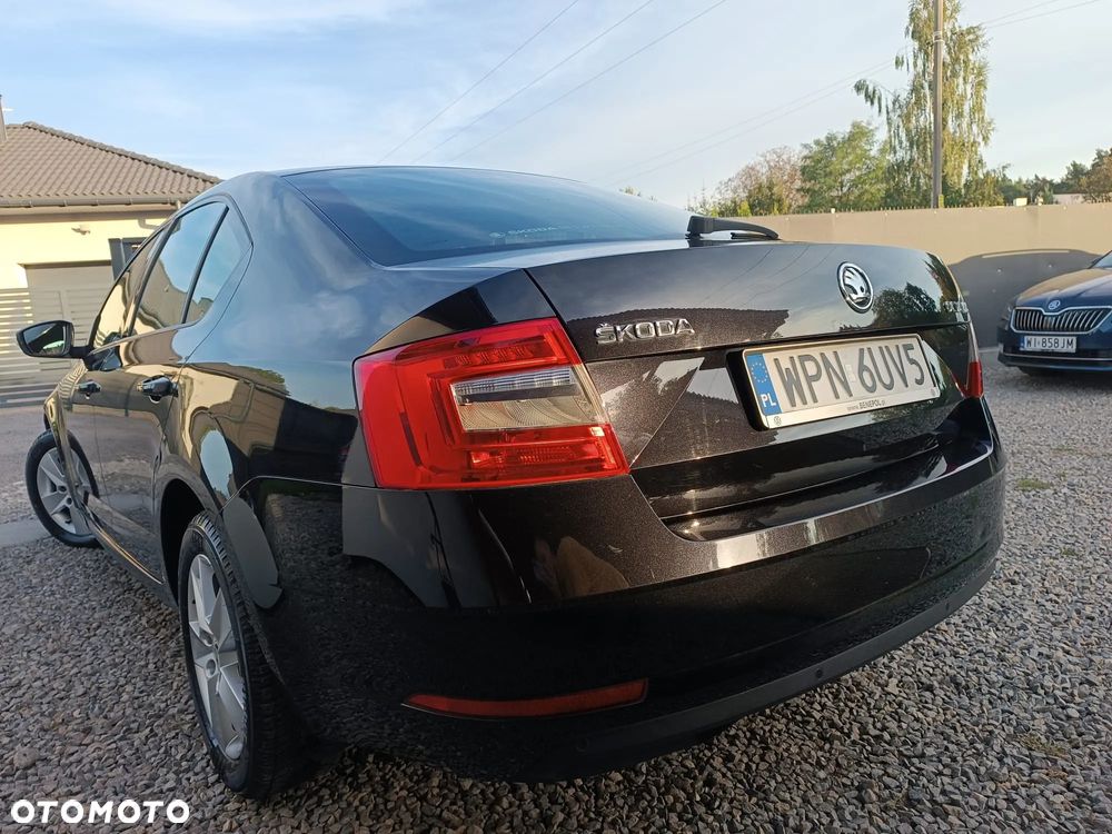 Skoda Octavia 1.4 TSI Ambition DSG - 2