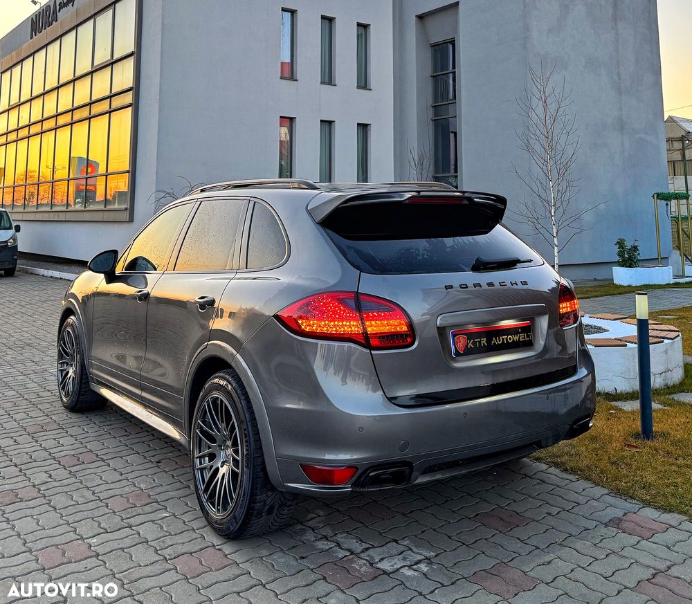 Porsche Cayenne Tiptronic S - 4