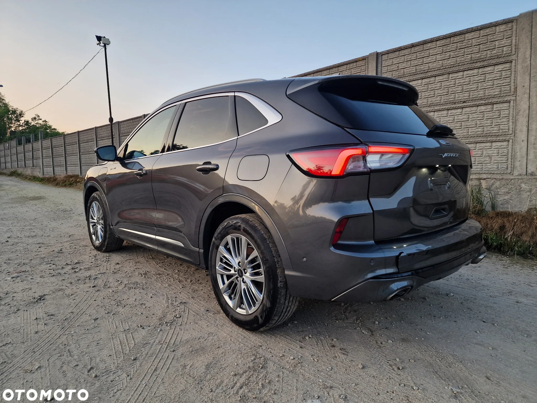 Ford Kuga 2.5 Duratec PHEV VIGNALE - 38