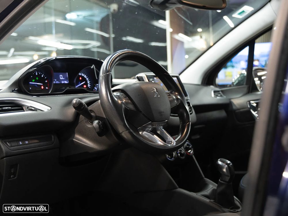 Peugeot 208 1.6 BlueHDi Style - 14