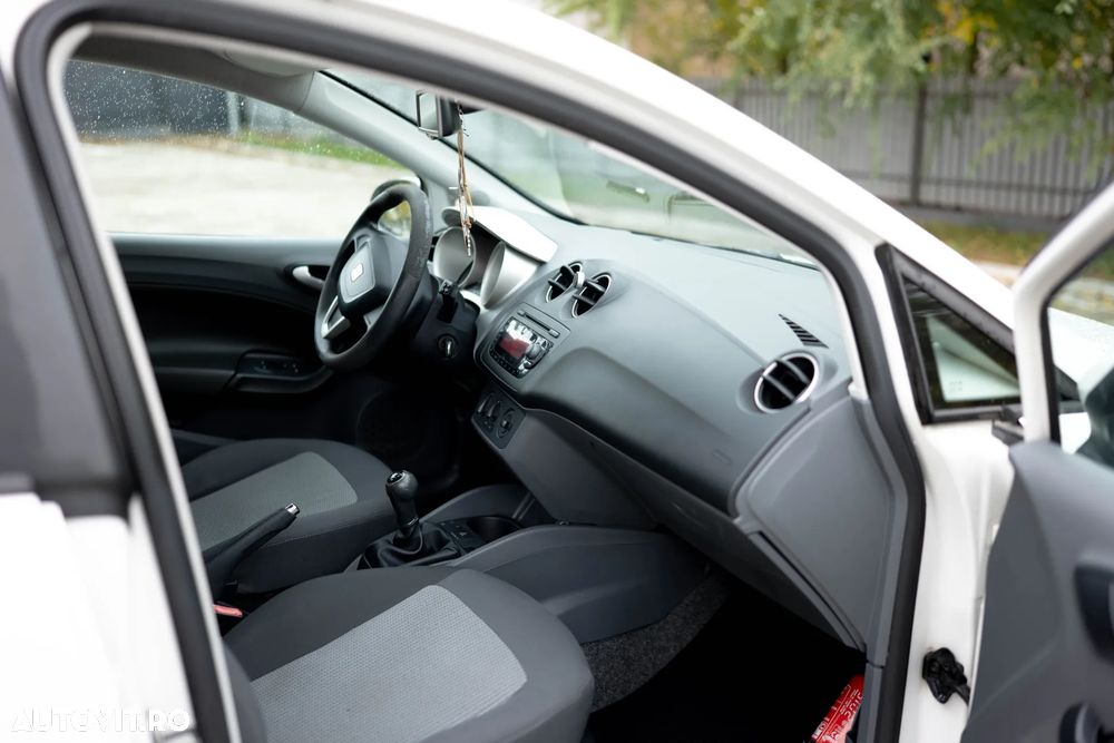 Seat Ibiza 2010 photo 5