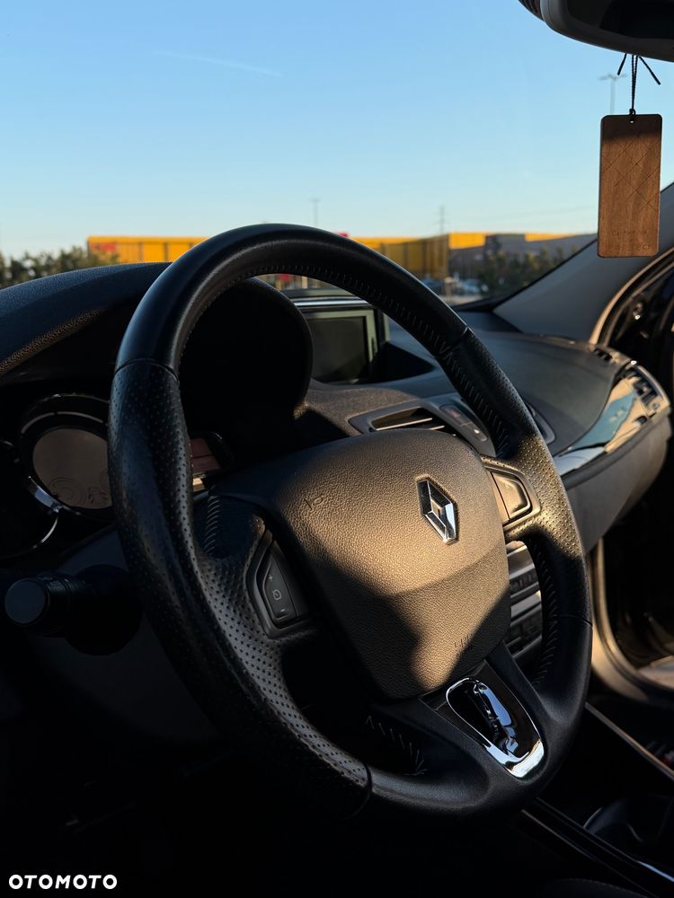 Renault Megane ENERGY dCi 110 Start & Stop Bose Edition - 12