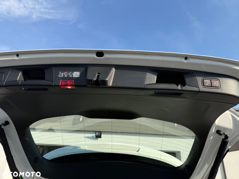 Mercedes-Benz GLA 200 Progressive - 9