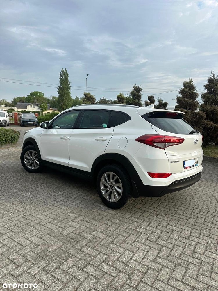 Hyundai Tucson 1.6 GDI BlueDrive Comfort 2WD - 11