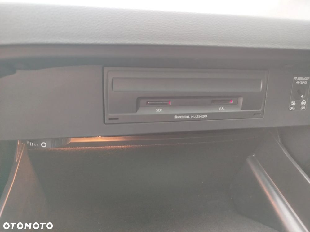 Skoda Octavia 2.0 TDI SCR Style DSG - 17