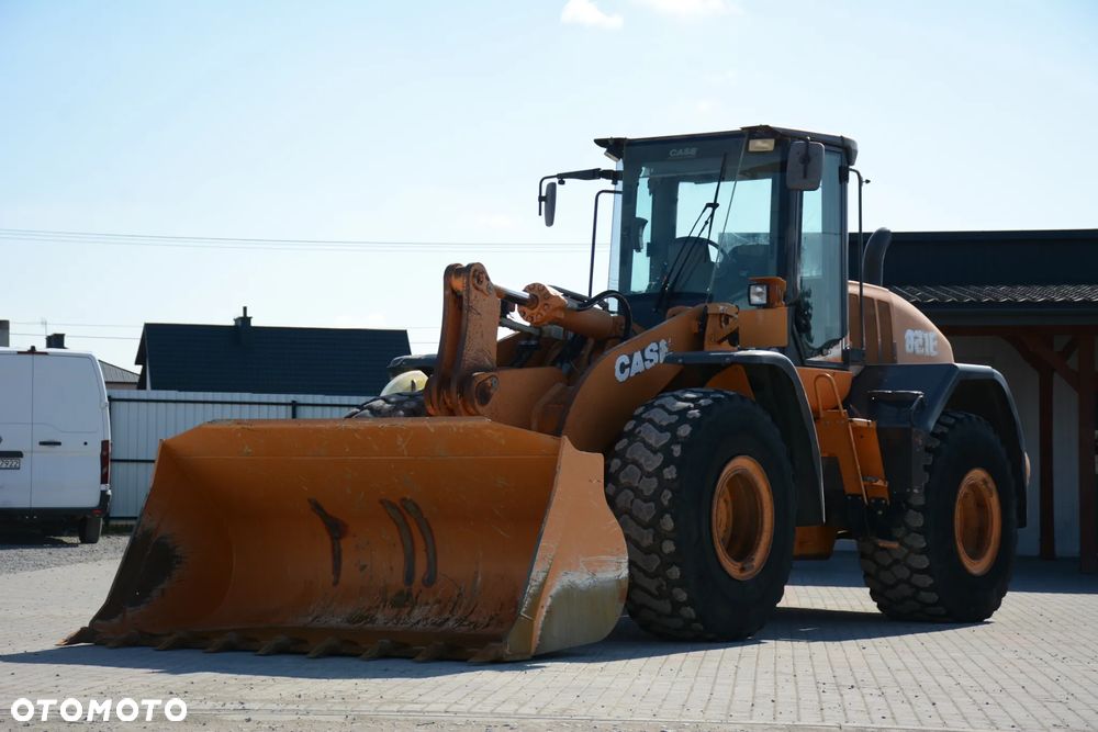 Case 821E / Opony 50% / 2011 / Bardzo dobry stan - 1