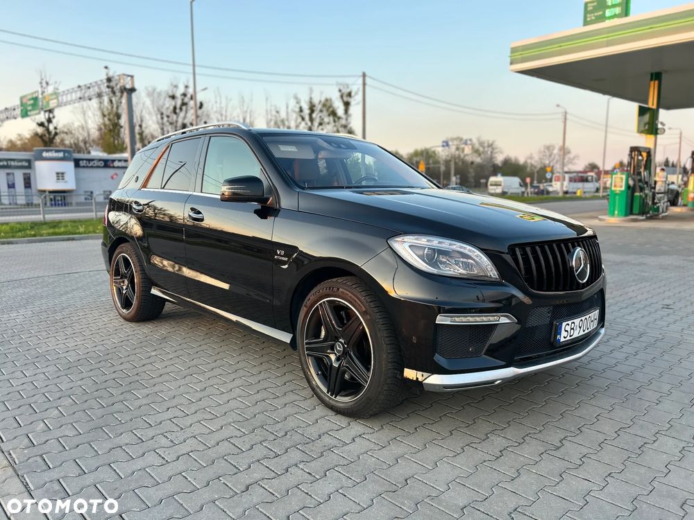 Mercedes-Benz ML 63 AMG 4Matic AMG SPEEDSHIFT 7G-TRONIC - 2