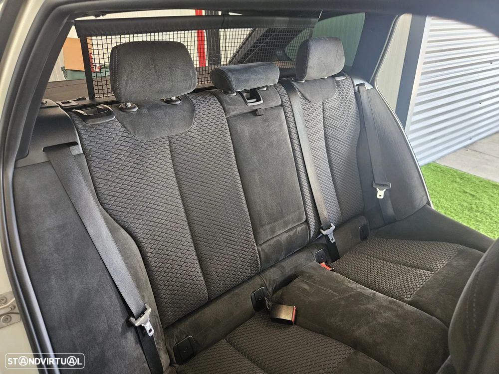 BMW 320 d Pack M - 25