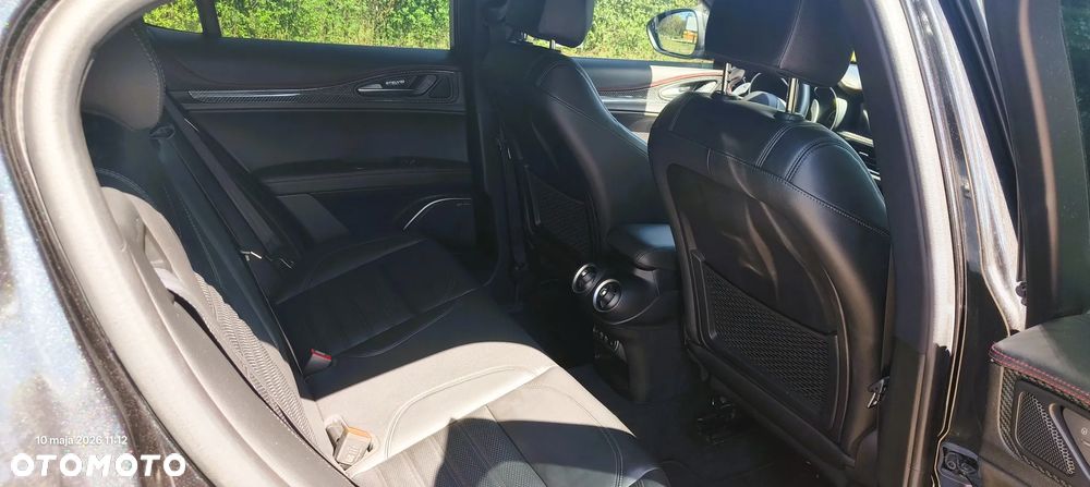 Alfa Romeo Stelvio 2.0 Turbo 16V AT8-Q4 Estrema - 24