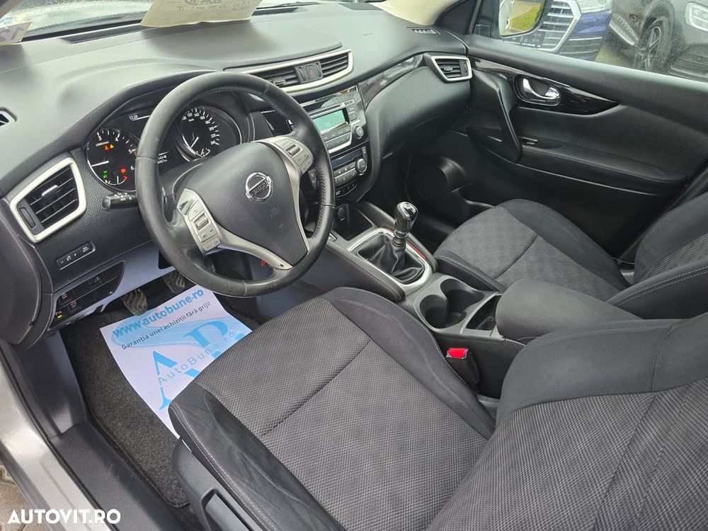 Nissan Qashqai - 10