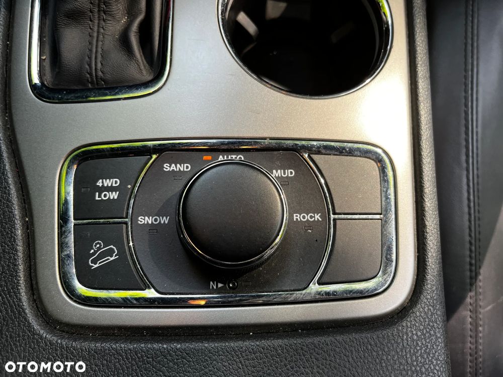 Jeep Grand Cherokee - 9