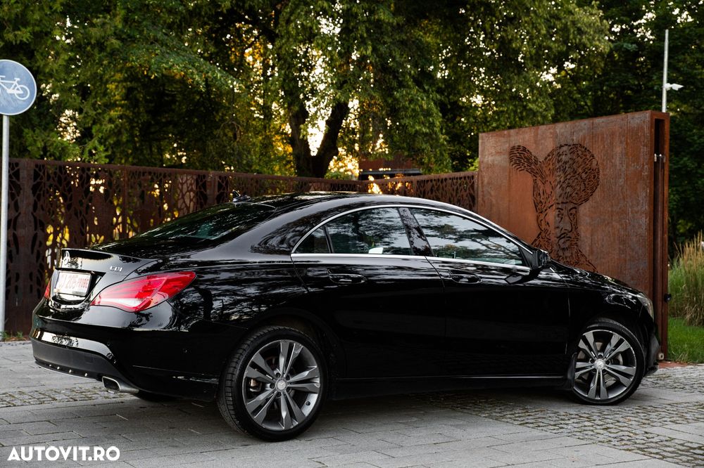 Mercedes-Benz CLA 200 d 7G-DCT AMG Line - 10