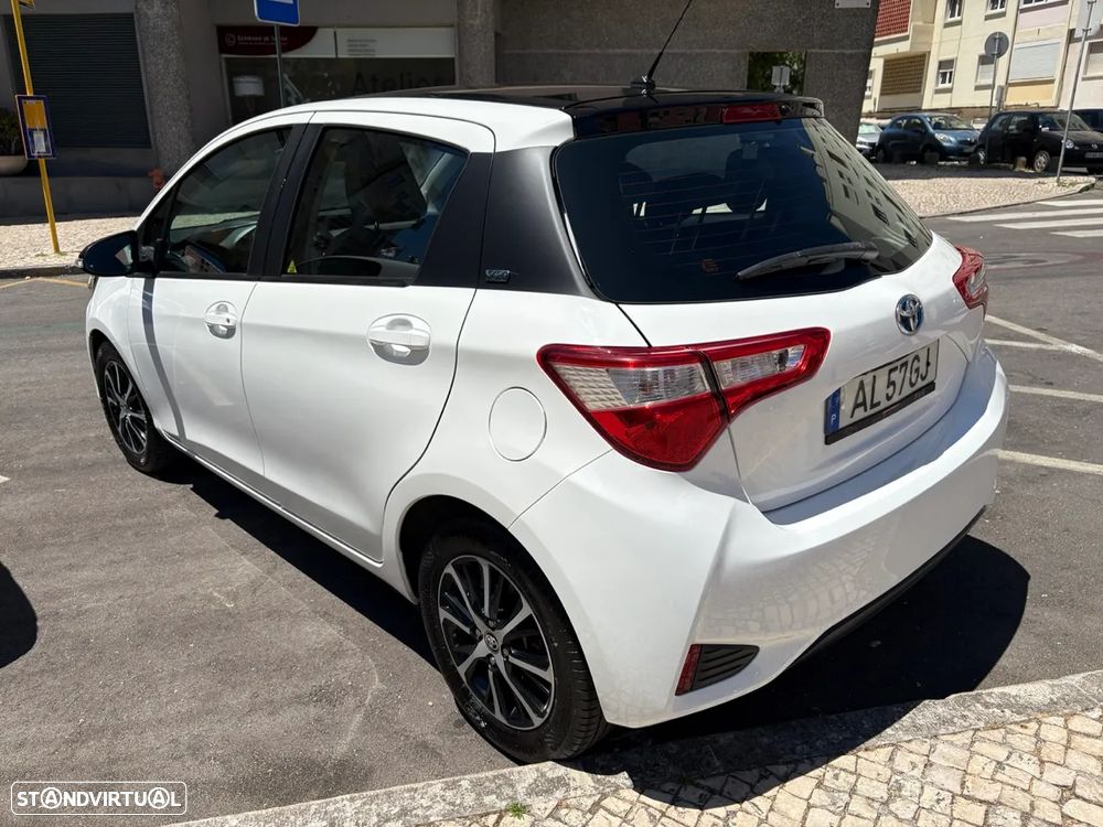 Toyota Yaris 1.5 HSD Comfort+Navi - 18