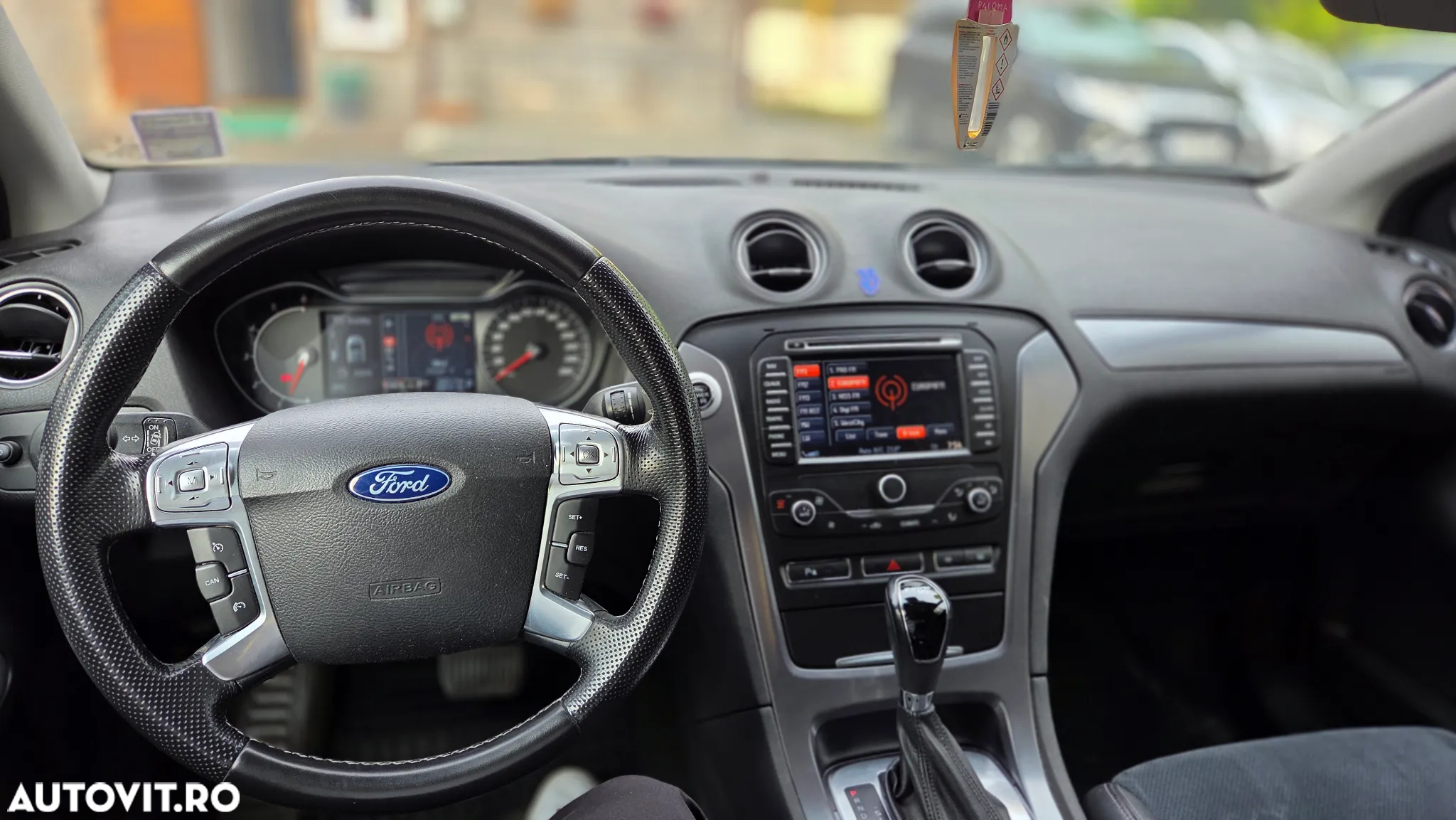 Ford Mondeo 2.0 TDCi Powershift Business Class - 29