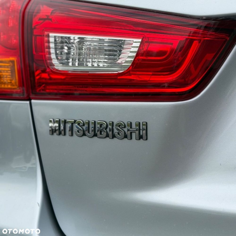 Mitsubishi ASX - 10